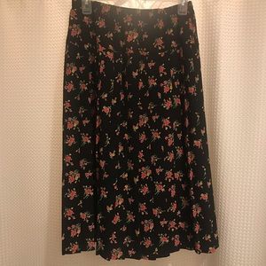 ✨2/$10 | Vintage pleated floral skirt